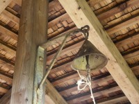 Zvoneček pod střechou