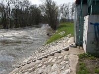 Vodoteč u železničního mostu