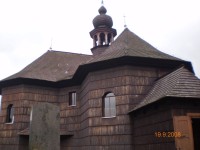 Velké Karlovice - dřevěný   kostel Panny Marie Sněžné