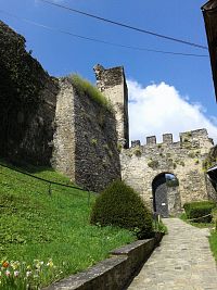 Druhá vstupní brána do hradu