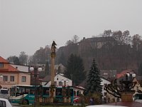Pecka - náměstí a hrad