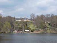 Pohled na zámek od Lopatského rybníka