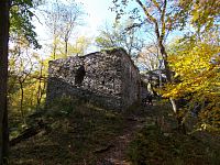 Muzeum Hýskov a zřícenina hradu Jenčov