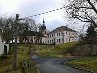 Muzeum ve staré škole a kostel sv. Vavřince