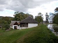 Hoslovice - středověký vodní mlýn