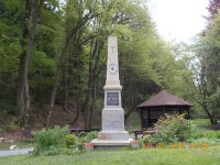 Památník Aloisi Mádrovi v Dřízně