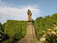 Kunvald - socha J.A.Komenského