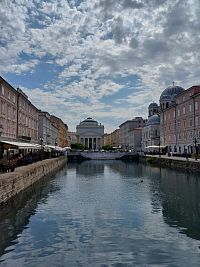 Grand Canal a kostel sv. Antonína