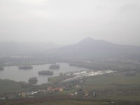 Pohled z Radobýlu k Žernoseckému-Píšťanskému jezeru