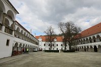 Oslavanský zámek