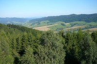 Výhled z rozhledny Čubův Kopec na beskydské panorama