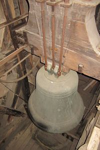 Zvon sv. Jan pochází z roku 1505 a váží 3000 kg