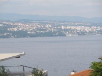 Opatija-pohled od kostela na Rijeku