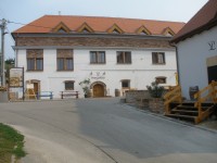 Vinařsko turistický areál v Přítlukách