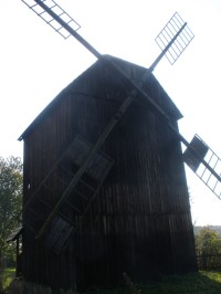 Rymice-skanzen-větrný mlýn