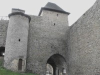 vstupní 1 brána pohled z hradu