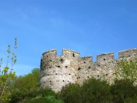 iný pohľad na opevnenie hradu Devín