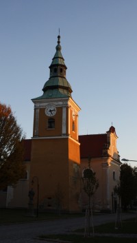 Farní kostel sv. Máří Magdalény v Němčicích nad Hanou