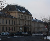 Celkový pohled na přijímací budovu železniční stanice v Přerově