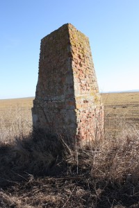 Cihlový  trojboký komolí kužel zvaný Štátule