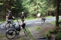 Pohled od studánky na cyklotrasu č. 22