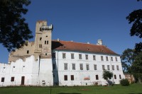Břeclavský zámek, původně hrad stojící na místě hradiště z 11. století