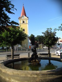 Koryčany - fontána a kostel