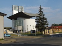 Náměstí Velké Moravy a kostel sv.Ducha