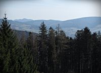 Bílé Karpaty s Holým vrchem a Chmelovou