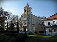 Pohořelice - kostel sv.Jana Nepomuckého