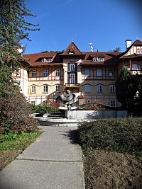 vila Jestřabí