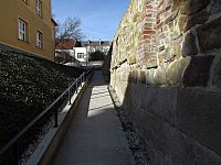 Uherské Hradiště - obnovený pás městských hradeb