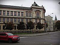 gymnázium