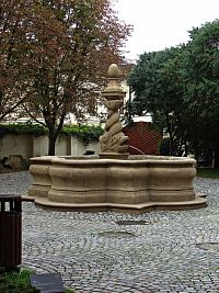 originál kašny z Masarykova náměstí