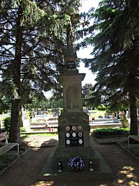 hřbitov s Pomníkem padlým 1.světové války