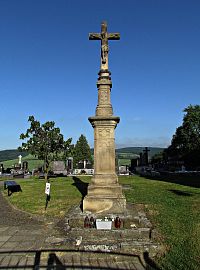 hřbitovní kříž