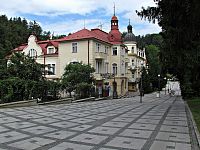 Krátká procházka lázněmi a návštěva Muzea Luhačovického Zálesí