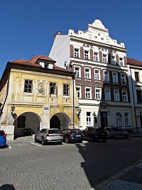 barokní dům a Dům A.Petrofa