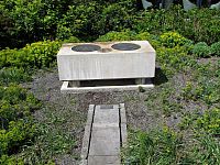 Zlín - pomník Danka a Honzíka, obětí tragédie z roku 2009