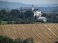 Kelčskou pahorkatinou - 1.Z Kunovic do Lhotky