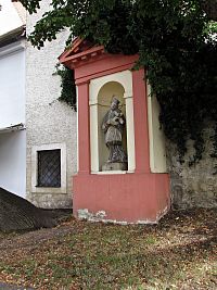 České Budějovice - výklenková kaple sv.Jana Nepomuckého