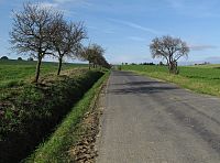 silnice na hřeben a do Velkých Těšan