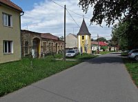 Chrášťany - drobné památky a zajímavosti obce