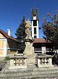 socha sv.Jana Nepomuckého