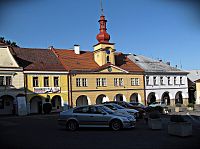 jižní strana náměstí