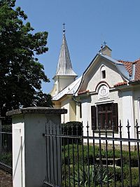 fara se slunečními hodinami