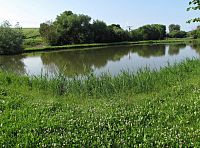 na spodním konci Troubek