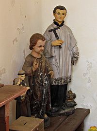 interiér kaple v přízemí zvonice