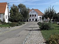 spodní část ulice