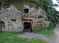 vlastní areál hradu Valečov